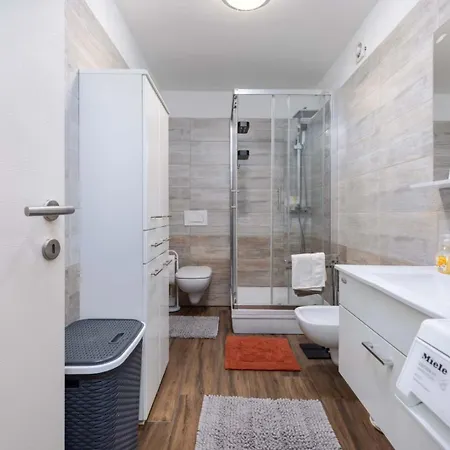 Deja Apartment Mugeba